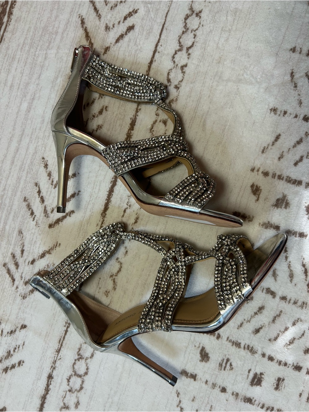 Antonio Melani Silver Rhinestone Strappy Heels Size 7 Evening Shoes - Picture 3 of 15